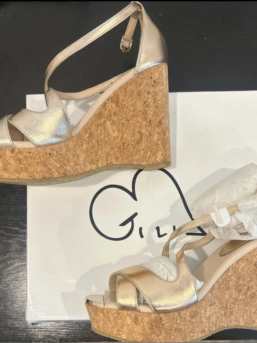 G.I.L.I. Ferrara Patent Leather Rose Gold Criss Cross Cork Wedge Sandals Sz 8
